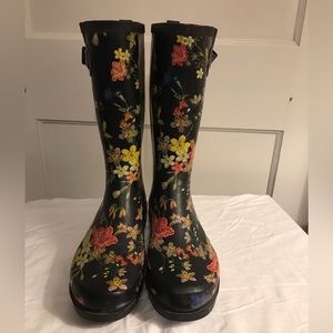 Target Rain Boots galoshes rubber boots size 9 M  Waterproof